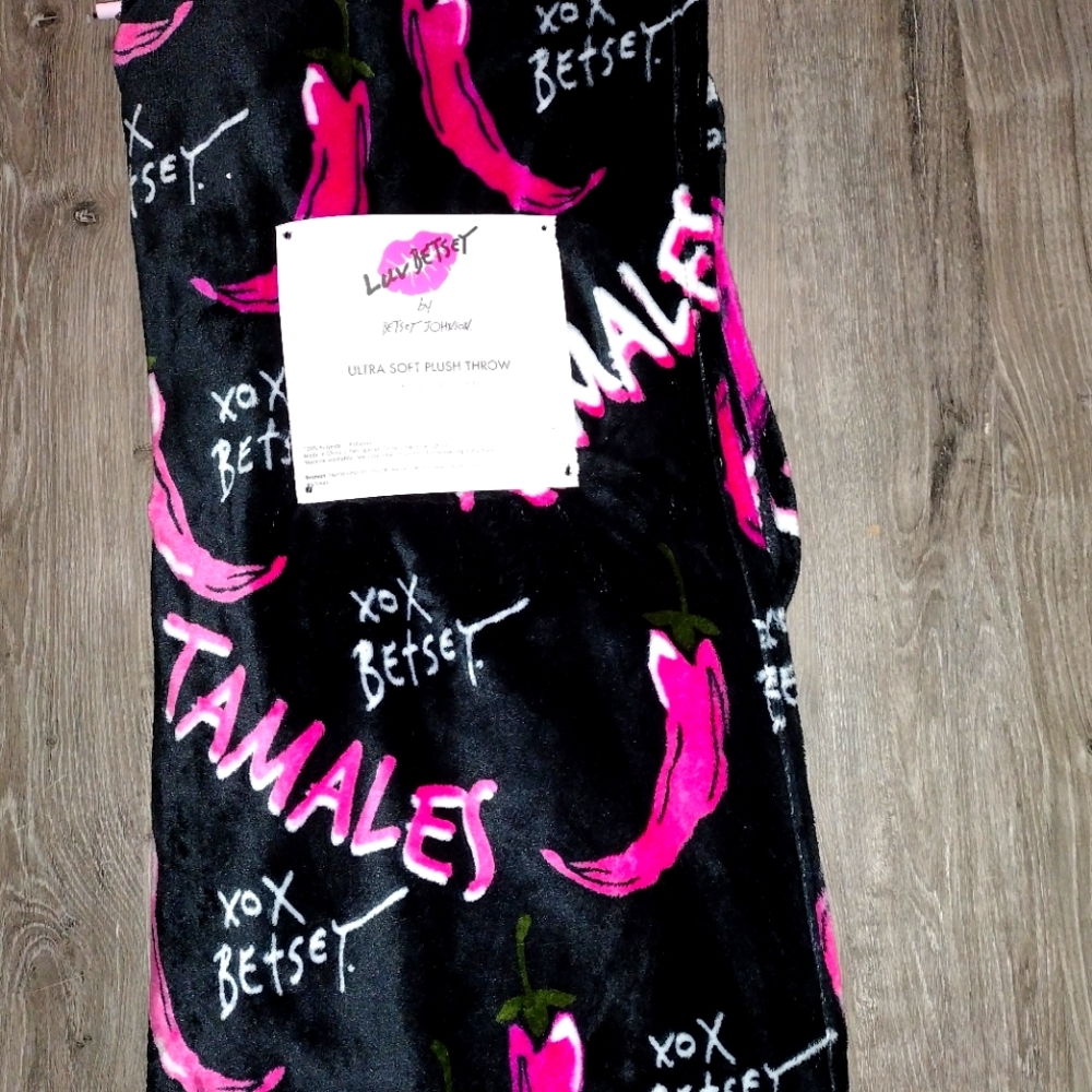 Ultra Plush Throw